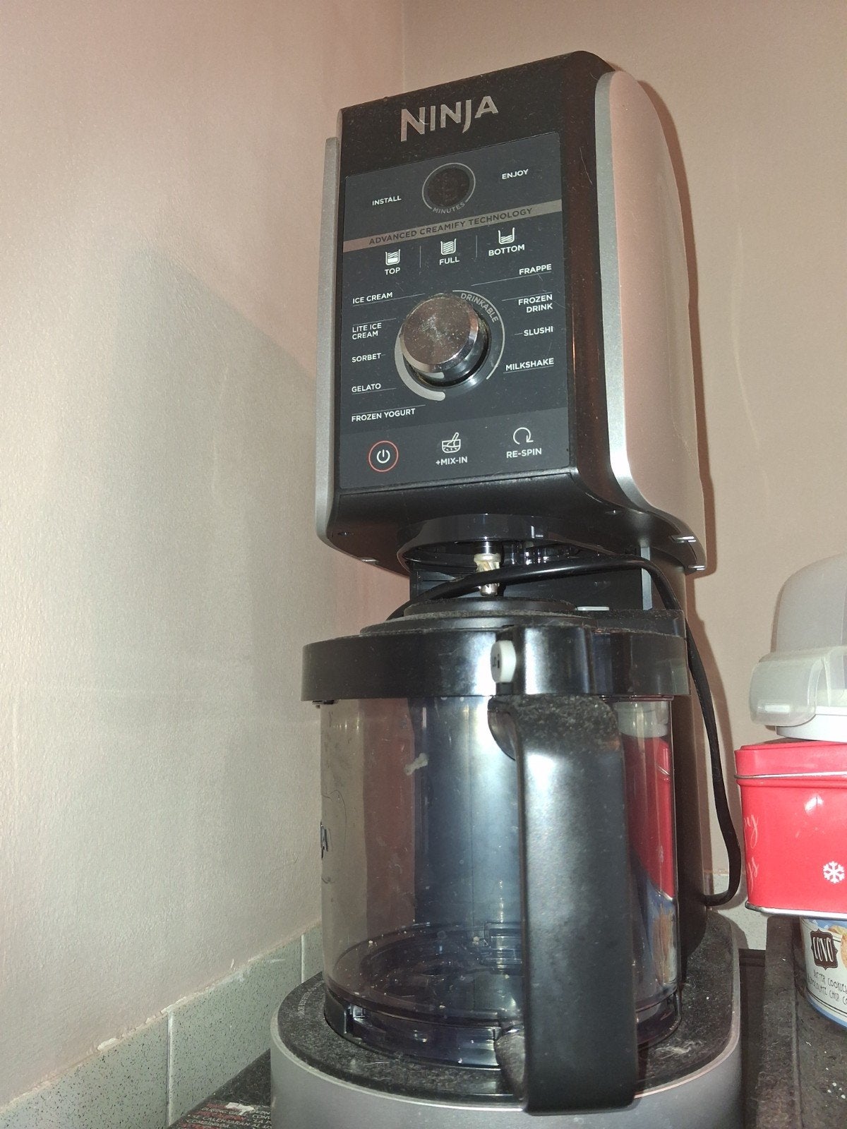 Ninja Creami IJsmachine deluxe - Maak zelf ijs, sorbet en me, Ophalen, 4 liter of meer, 3 snelheden of meer, Zo goed als nieuw