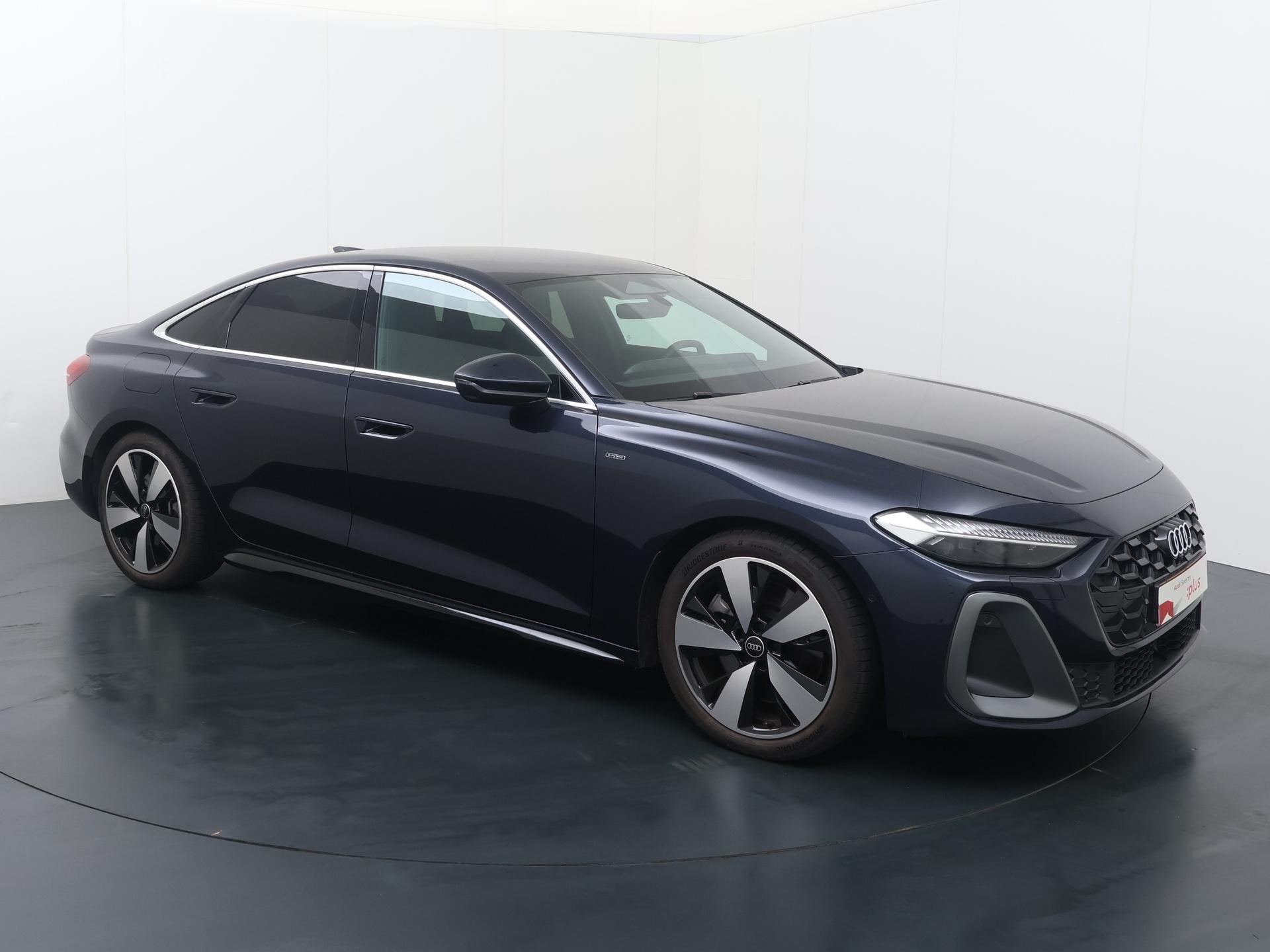 Audi A5 Limousine 2.0 e-hybrid quattro S edition | 299 PK |, Auto's, 12 maanden, Gebruikt, 4 cilinders, 26 kWh