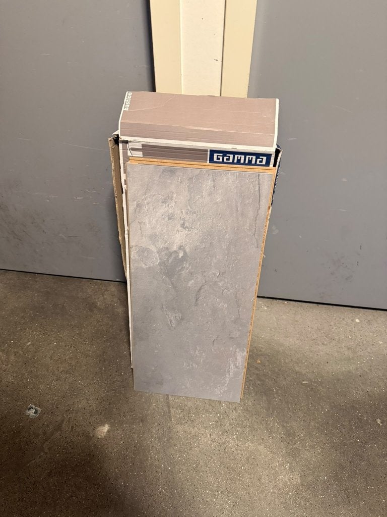 GAMMA Bastion laminaat tegel betongrijs, 12 stuks, Ophalen, Nieuw, Minder dan 5 m², 20 tot 40 cm