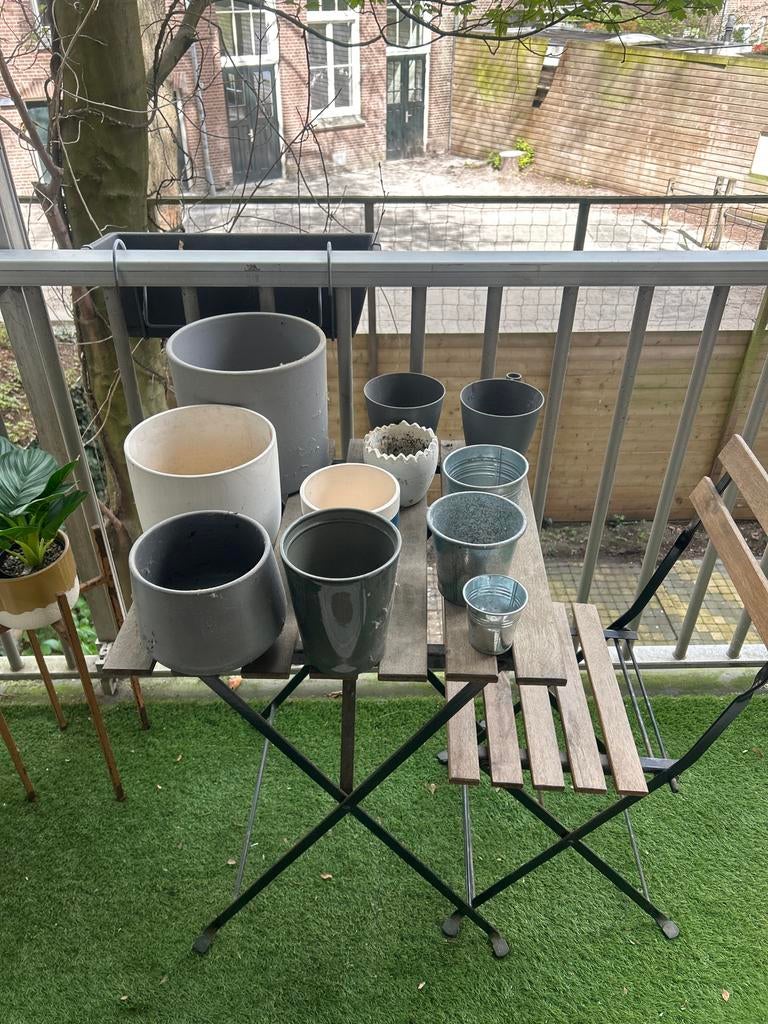 11 Bloempotten voor binnen en buiten - Diverse maten, Ophalen, Overige materialen, Gebruikt, Rond