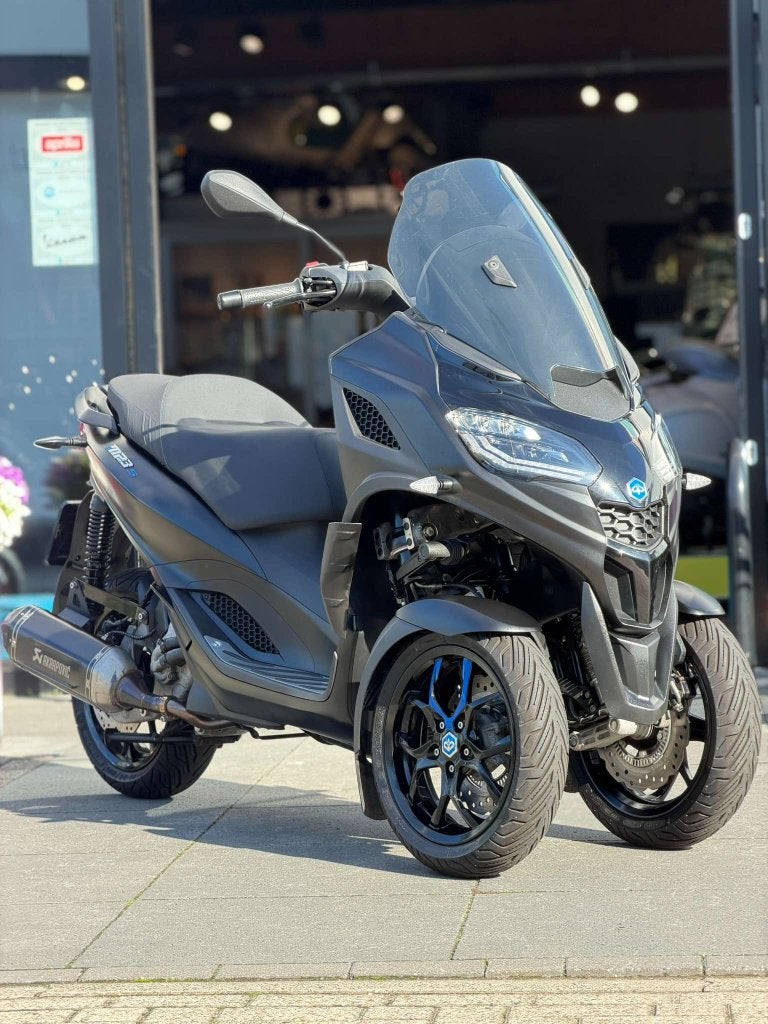Piaggio MP3 310 cc Sport akrapovic