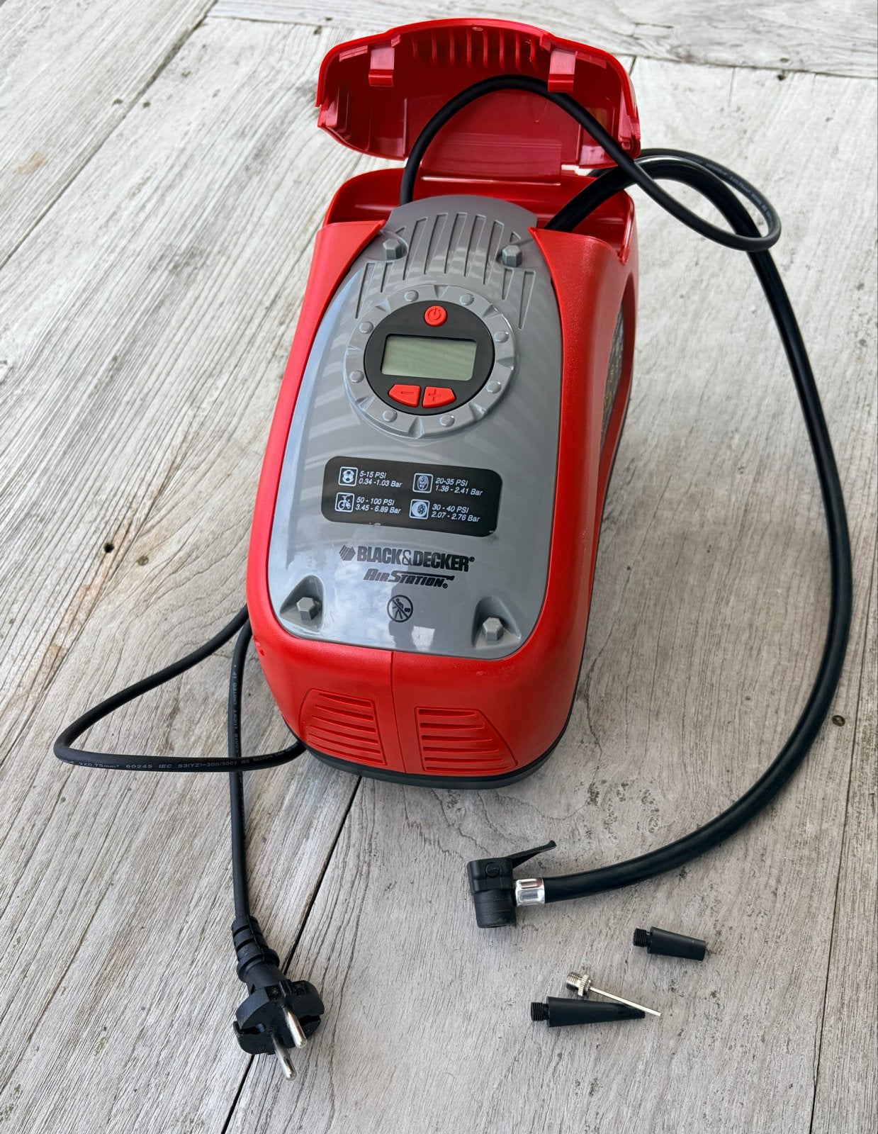 Black&Decker Airstation ASI300 Compressor - Draagbaar & Krac, Ophalen