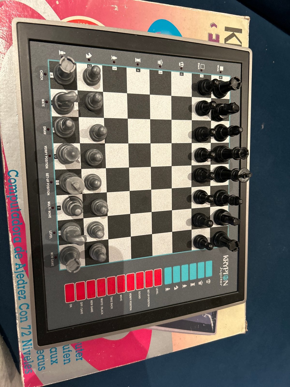 Krypton Jupiter Schaakcomputer - Compleet Schaken, Een of twee spelers, Ophalen, Gebruikt