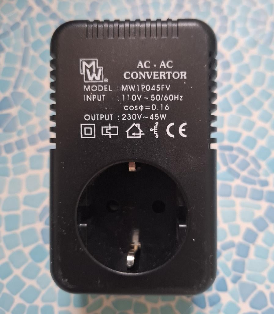 Omvormer / Convertor 110V / 230v  45W, Ophalen of Verzenden, Overige typen
