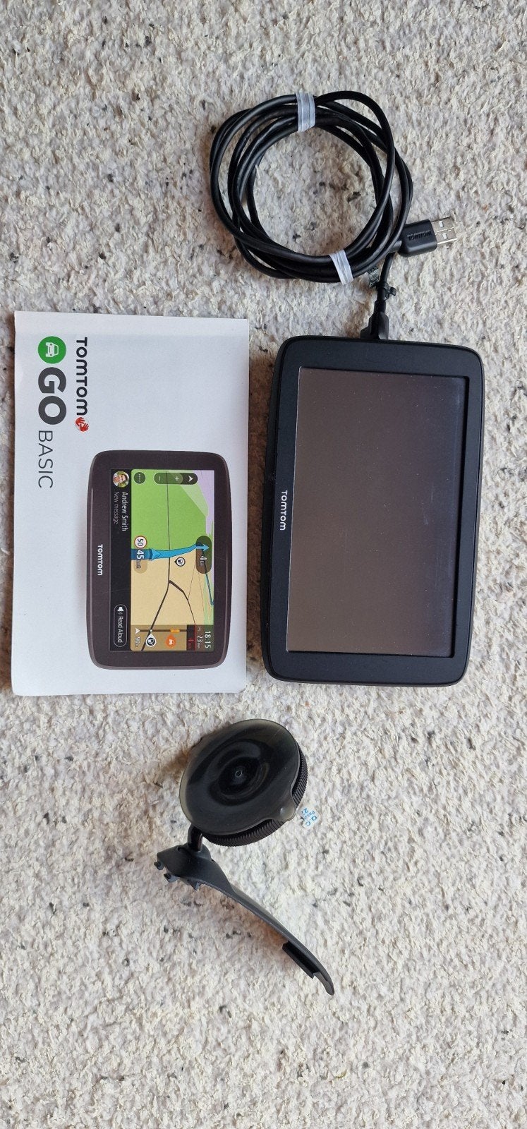 TomTom GO Basic Navigatiesysteem met houder, Auto diversen, Autonavigatie, Zo goed als nieuw, Ophalen