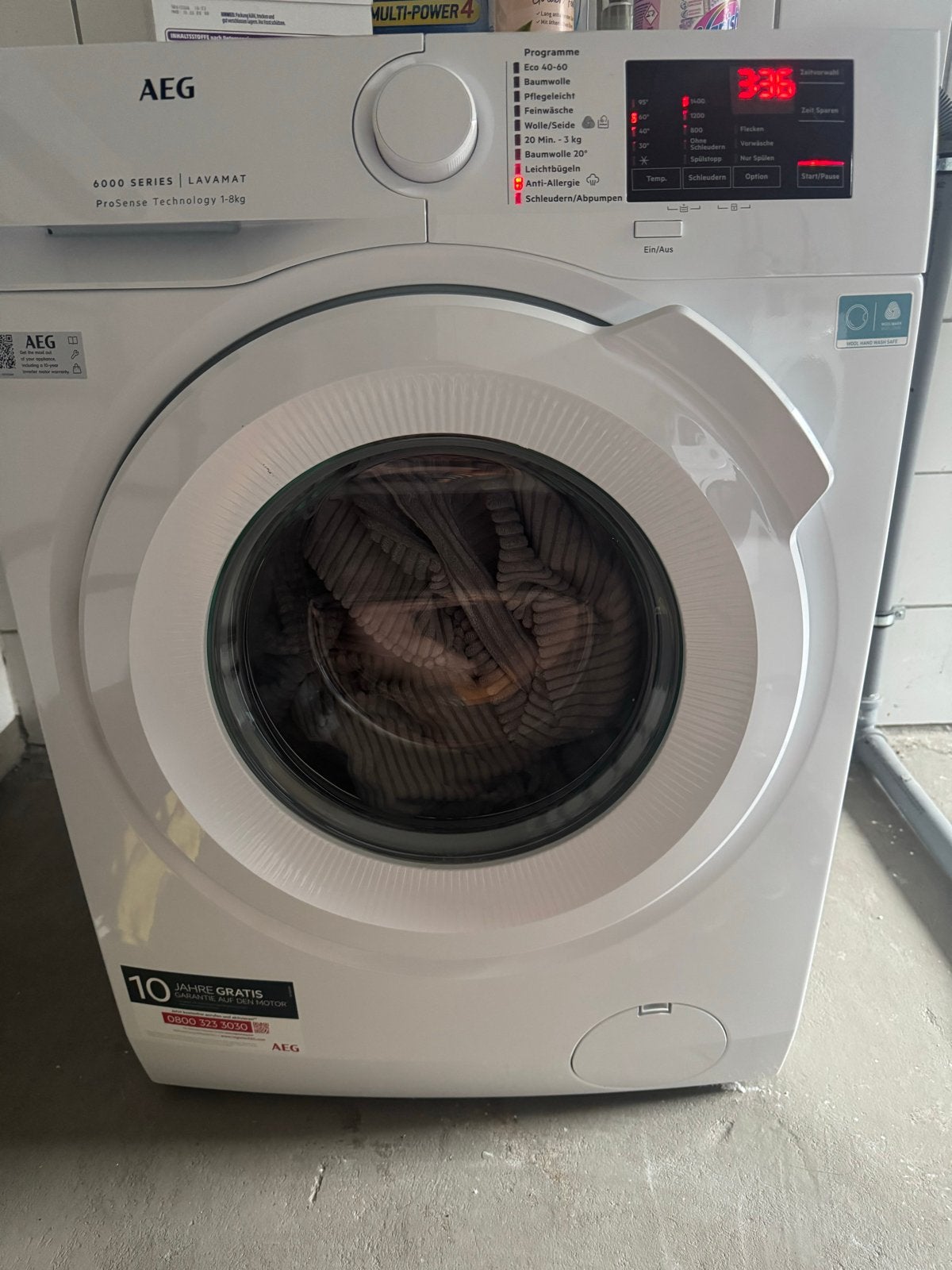 AEG 6000 SERIES LAVAMAT ProSense Technology 1-8kg Wasmachine, Witgoed en Apparatuur, Wasmachines, Ophalen, Zo goed als nieuw, Voorlader