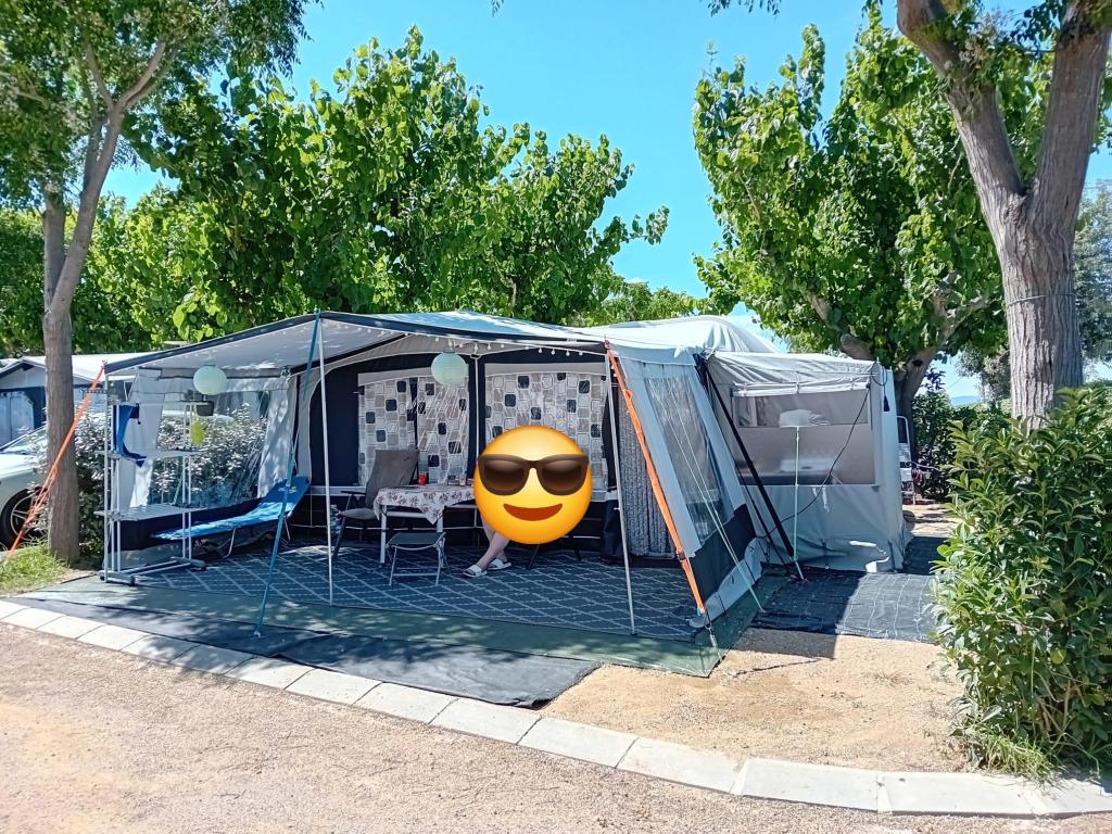 Hobby De Luxe 460 UL (1046956), Caravans en Kamperen, Rondzit, Hobby, Kachel, Particulier