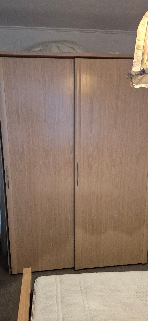 kledingkast, Ophalen, Met deur(en), 100 tot 150 cm, 200 cm of meer