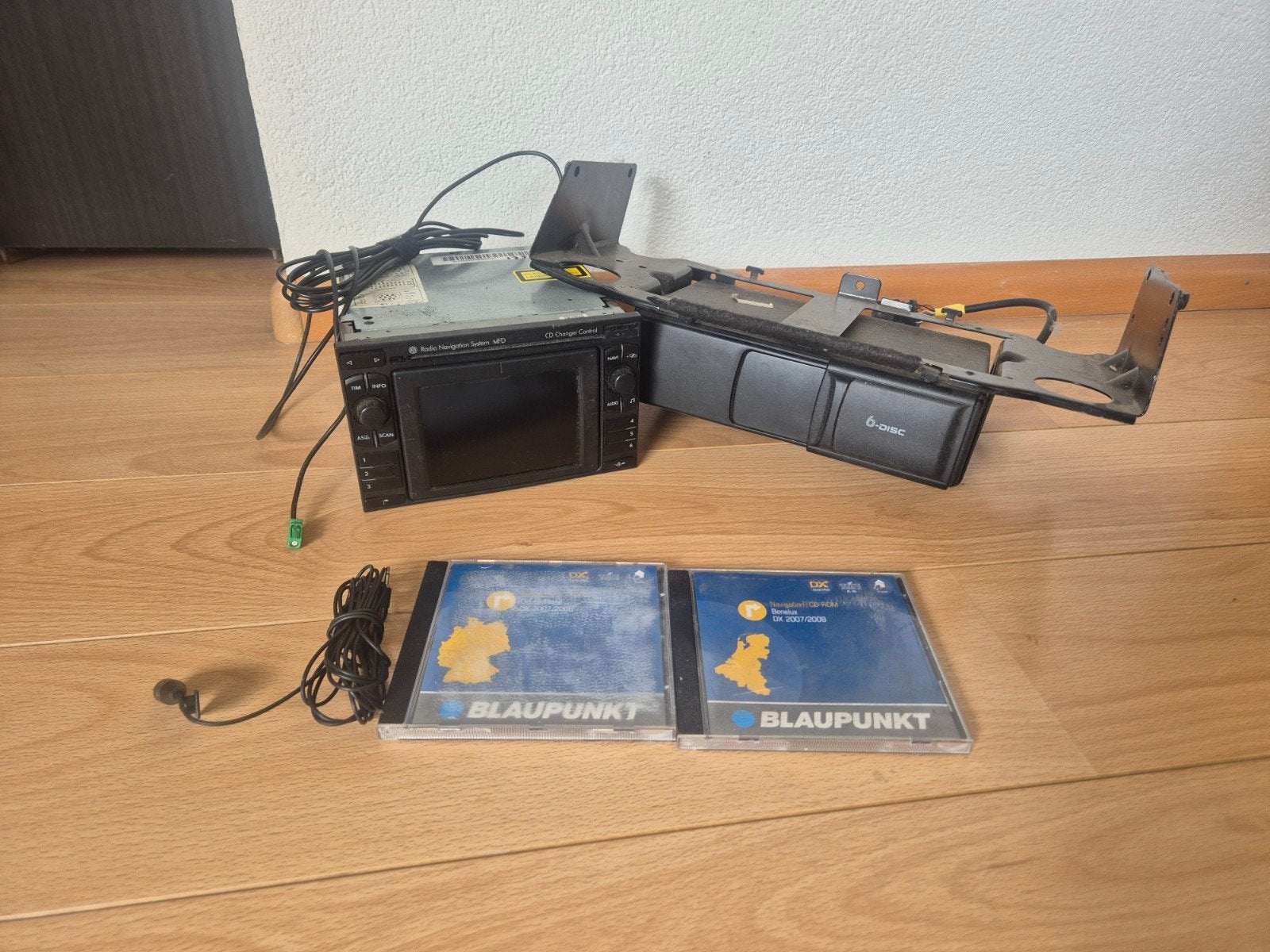 Volkswagen Radio Navigatiesysteem MFD met CD-wisselaar, Auto diversen, Autonavigatie, Ophalen of Verzenden