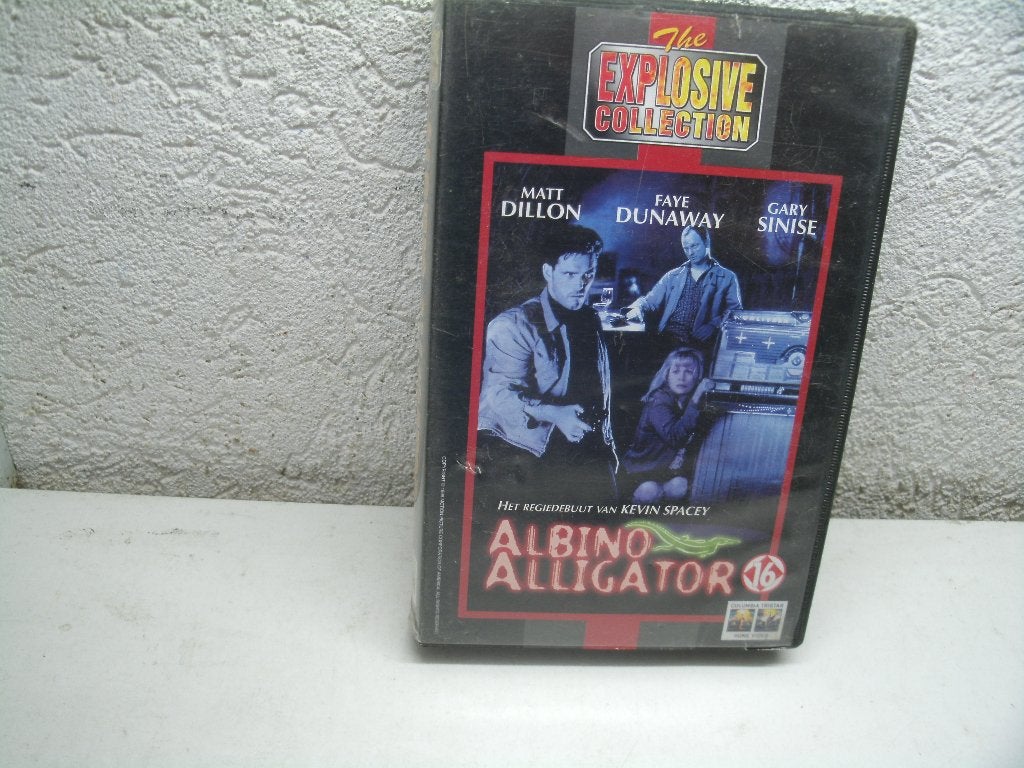 vhs 163b albino alligator, Alle leeftijden, Ophalen of Verzenden, Zo goed als nieuw, Actie en Avontuur