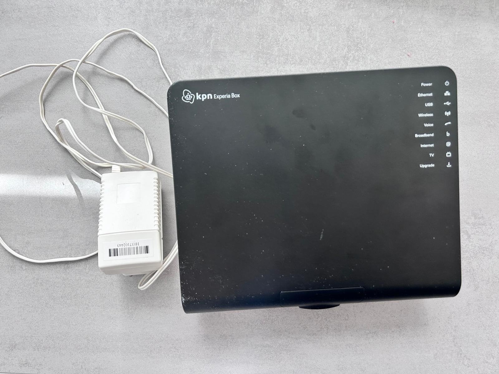KPN Experia Box V10 - Router met modem, Computers en Software, Ophalen of Verzenden, Gebruikt, Router met modem, KPN