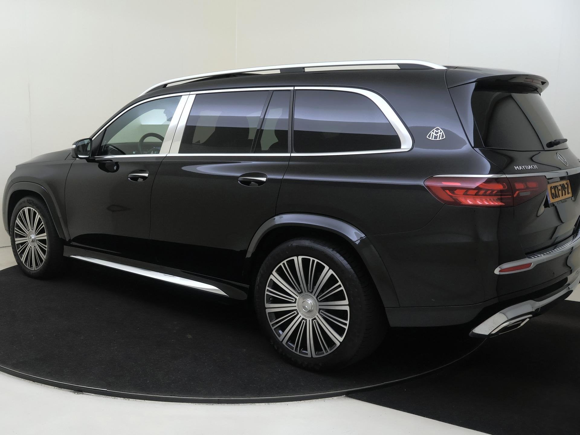Mercedes-Benz GLS Maybach 600 4MATIC / Premium Plus/ First C, Auto's, Gebruikt, 4 stoelen, Zwart, Bedrijf