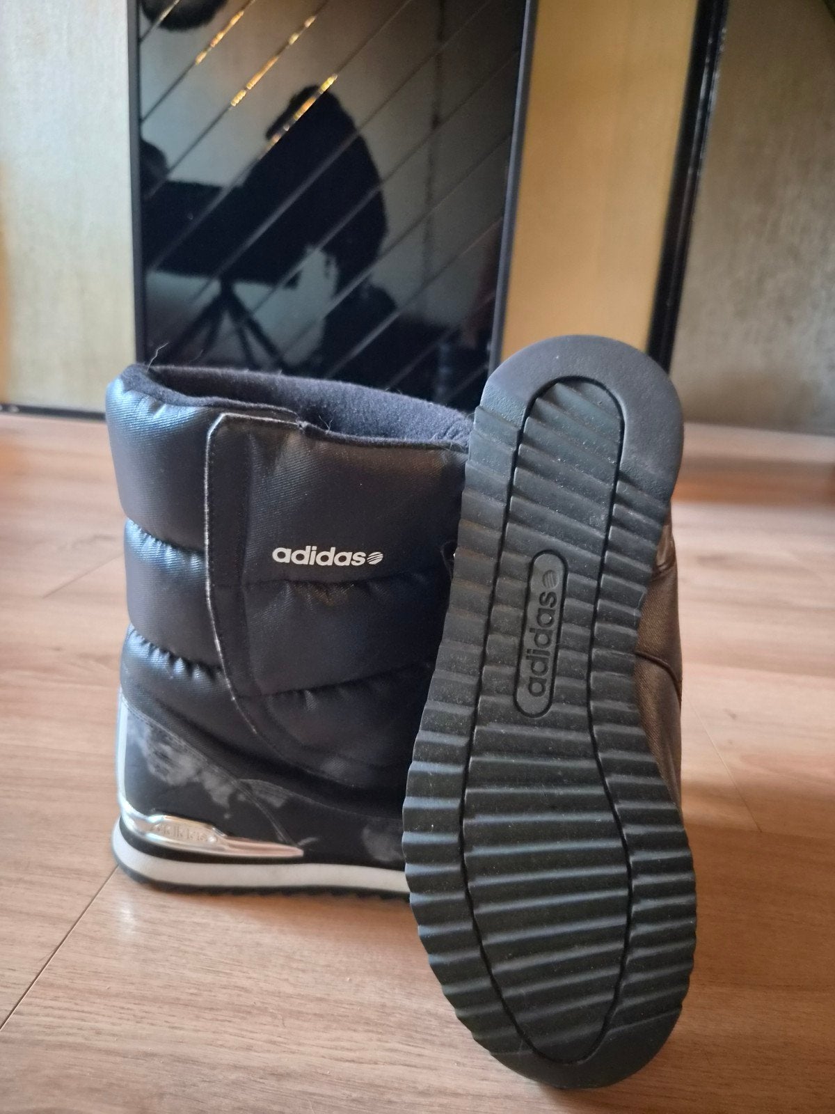 Adidas zwarte snowboots maat 40, Ophalen of Verzenden