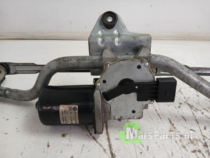 Ruitenwissermotor voor van een Volkswagen Transporter, Gebruikt, -, Volkswagen, -