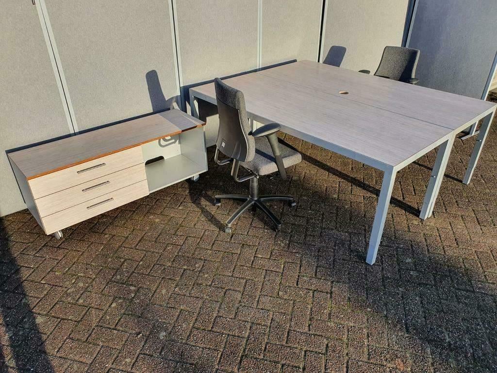 Twinform design bureau  (recht of hoekbureau) directie 15x, Huis en Inrichting, Bureaus, Postbus, Info@twinform.nl, Zo goed als nieuw