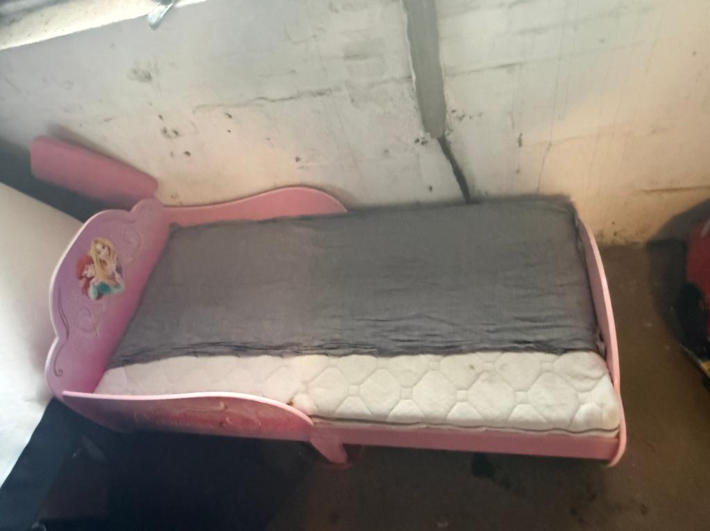 Prinsessen bed, Ophalen of Verzenden, Zo goed als nieuw, Kalkzandstenen
