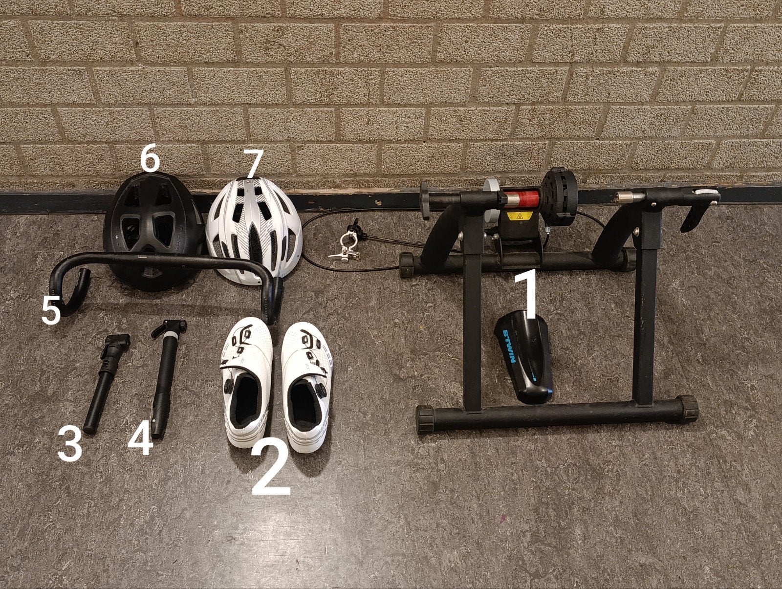 Fietstrainer set met helmen en schoenen, Ophalen of Verzenden, Gebruikt, B'Twin