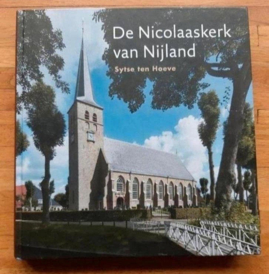 De Nicolaaskerk van Nijland prachtig verzamelwerk fotoboek, Boeken, Ophalen of Verzenden, Zo goed als nieuw
