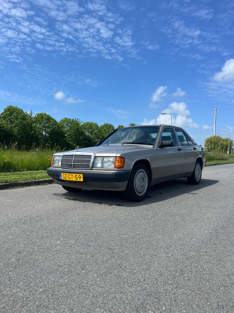 Mercedes-Benz 190E W201-Serie 1.8 E U9 1993 Beige, Auto's, Mercedes-Benz, Particulier, 190-Serie, Benzine, Sedan, Handgeschakeld