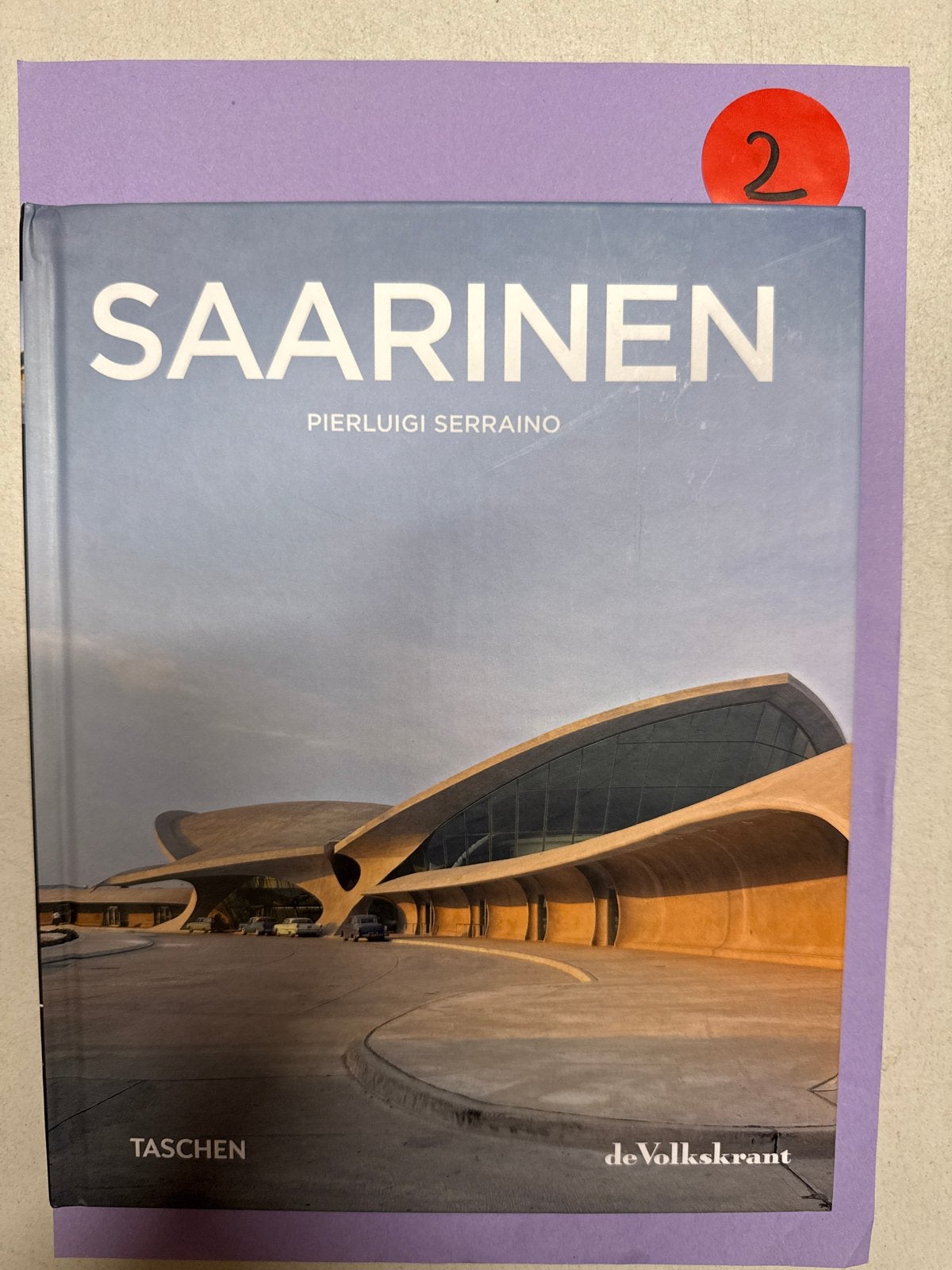 Saarinen door Pierluigi Serraino - Architectuur boek, Ophalen of Verzenden, Zo goed als nieuw, Architecten