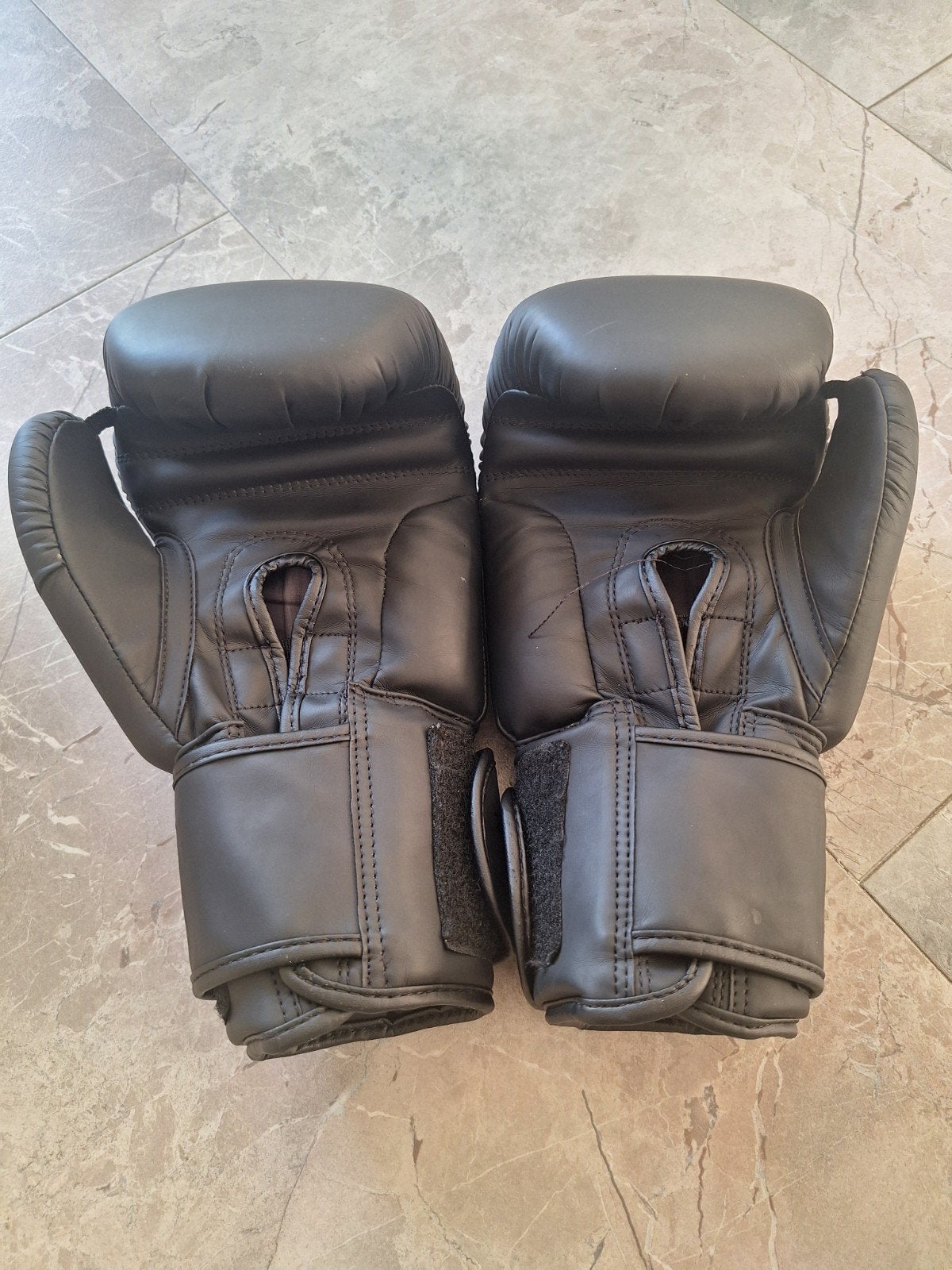 Ronin Bokshandschoenen Shadow-Line Mat Zwart 14oz, Sport en Fitness, Ophalen of Verzenden, Zo goed als nieuw, Overige, Vechtsportbescherming