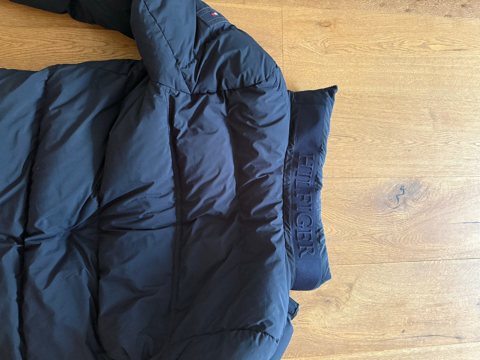 Tommy Hilfiger Puffer Jas - Zo goed als nieuw, Ophalen of Verzenden, Zo goed als nieuw, Zwart