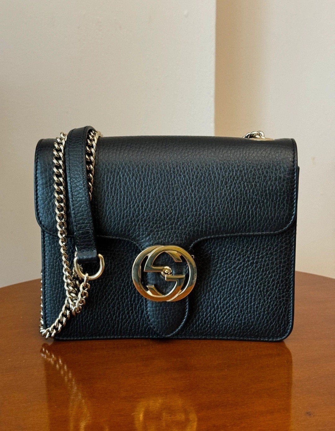 Gucci schoudertasje, Ophalen of Verzenden, Zo goed als nieuw, Zwart