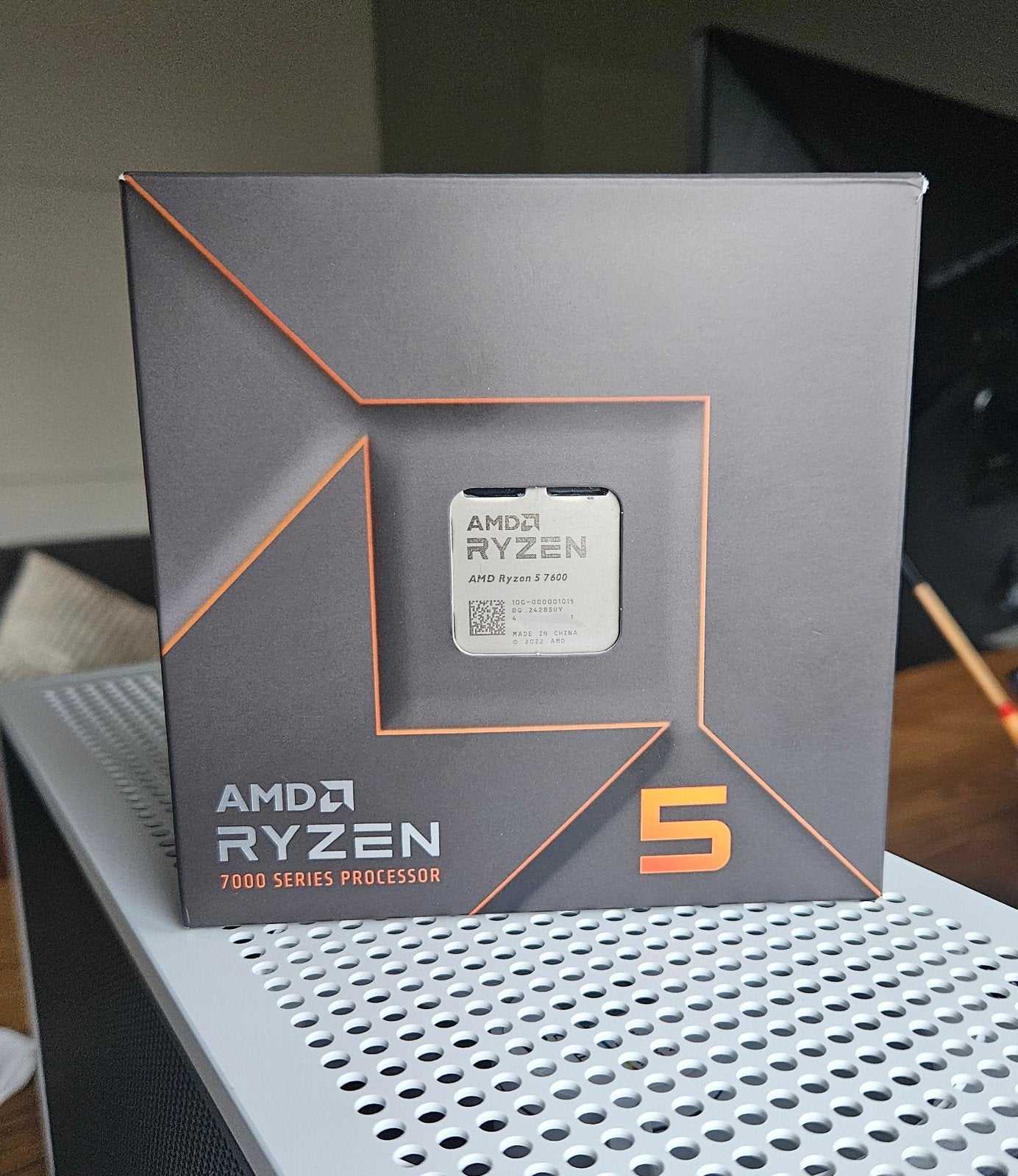 AMD Ryzen 5 7600, Computers en Software, Processors, 6-core, AM5, Zo goed als nieuw, 4 Ghz of meer