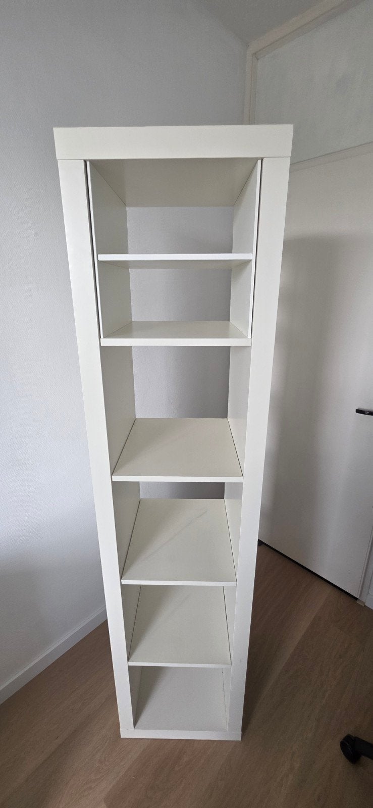 IKEA KALLAX 1x5 Wit - Inclusief extra verstelbare plank, Ophalen, Zo goed als nieuw, 25 tot 50 cm, Minder dan 100 cm