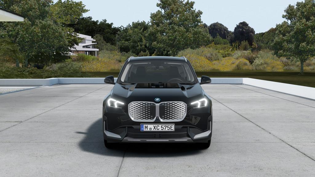BMW iX1 eDrive20 xLine / Achteruitrijcamera / Adaptieve LED, Zwart, Zwart, Leder, Nieuw
