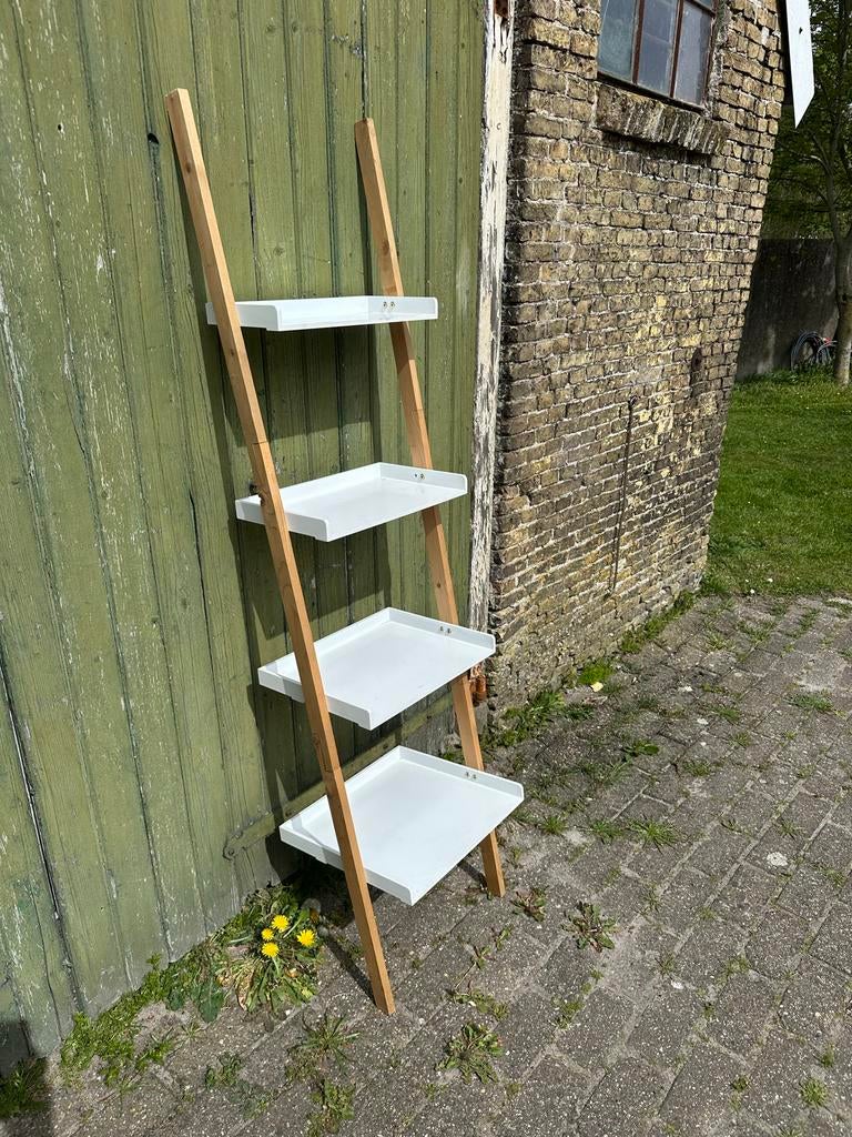 Wandkast met plankjes - Ladderrek, Ophalen, Gebruikt