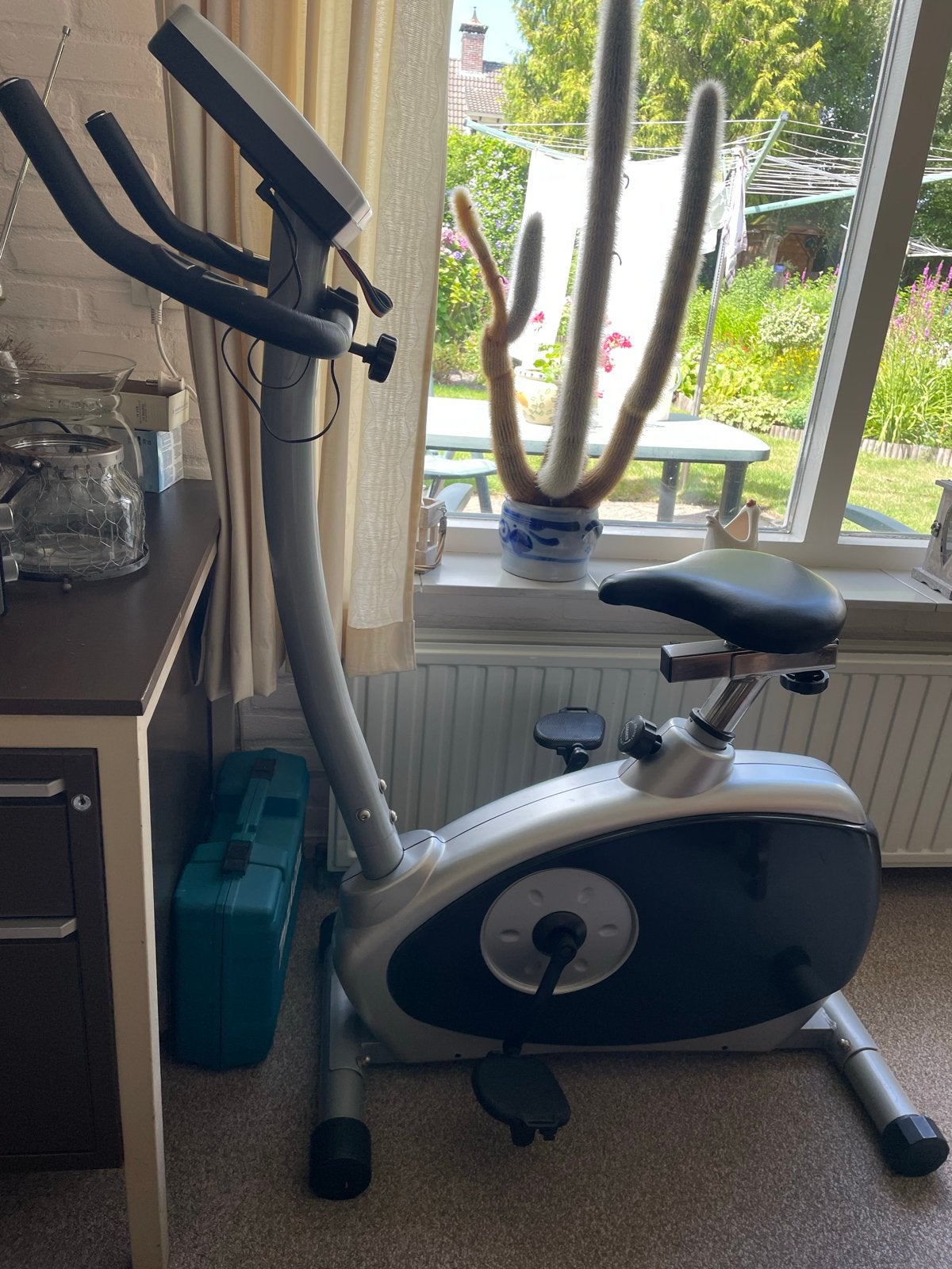 SportPlus Ergometer Hometrainer met 16 Programma's, Ophalen, Gebruikt, Metaal, Benen