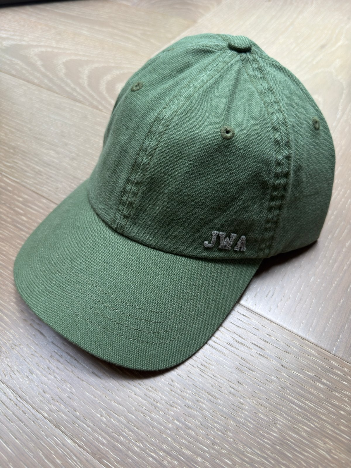Nieuwe Uniqlo JWA pet met label - Groen, Verzenden, Nieuw, One size fits all, Pet