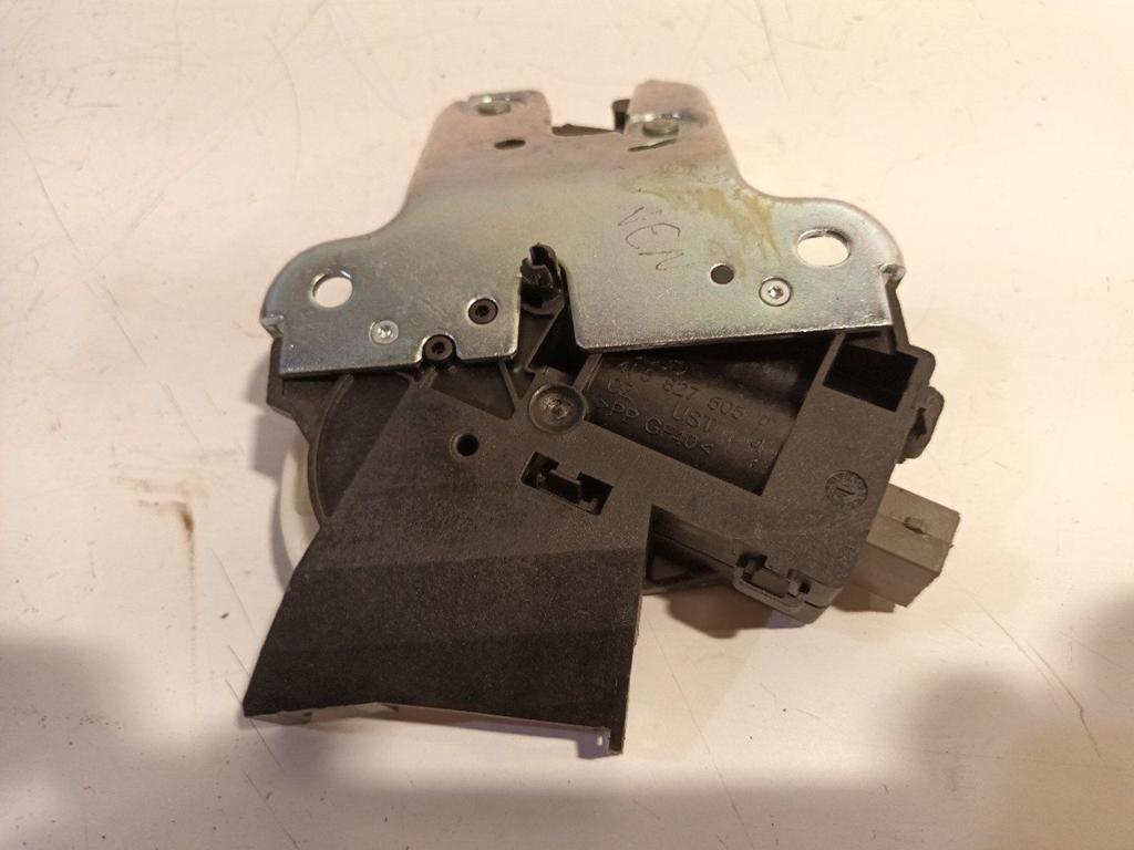 Slot mechaniek kofferdeksel achterklep elektrisch Volkswagen, Onderdelen@venauto.nl, Van der Ven Autorecycling B.V., Gebruikt