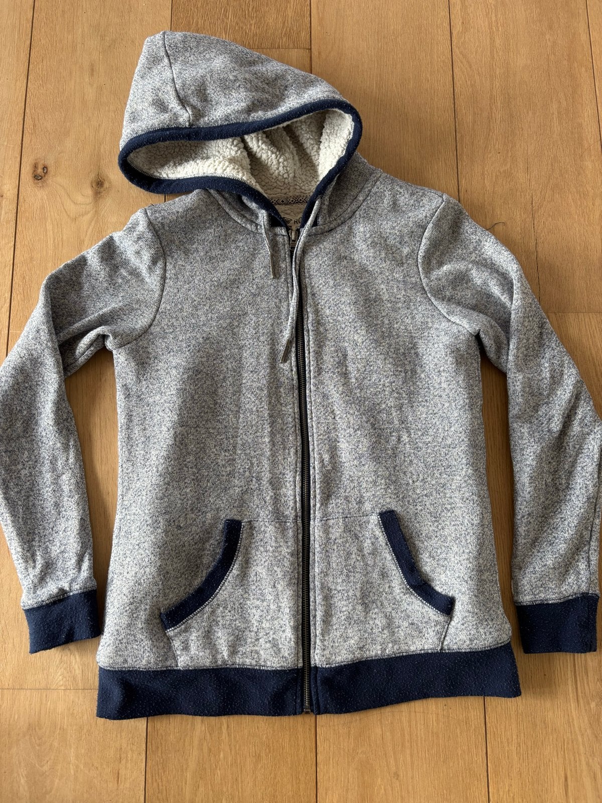 Vest maat M merk Roxy, grijs met teddy voering, Ophalen of Verzenden, Gedragen, Maat 38/40 (M), Grijs