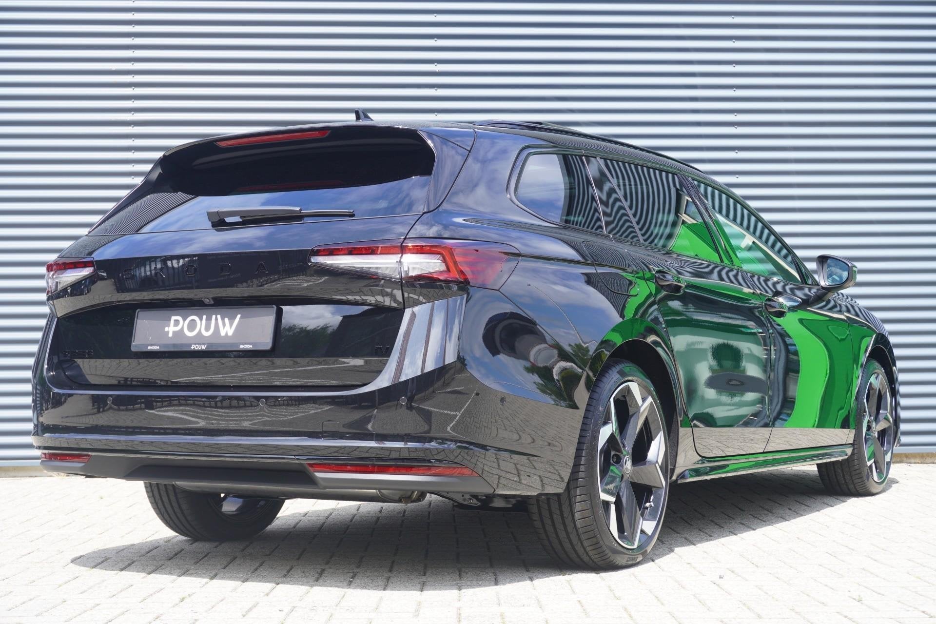 Skoda Superb Combi 1.5 TSI 204pk PHEV Sportline Business | C, Auto's, 12 maanden, Automatische klimaatregeling, 4 cilinders, 1747 kg