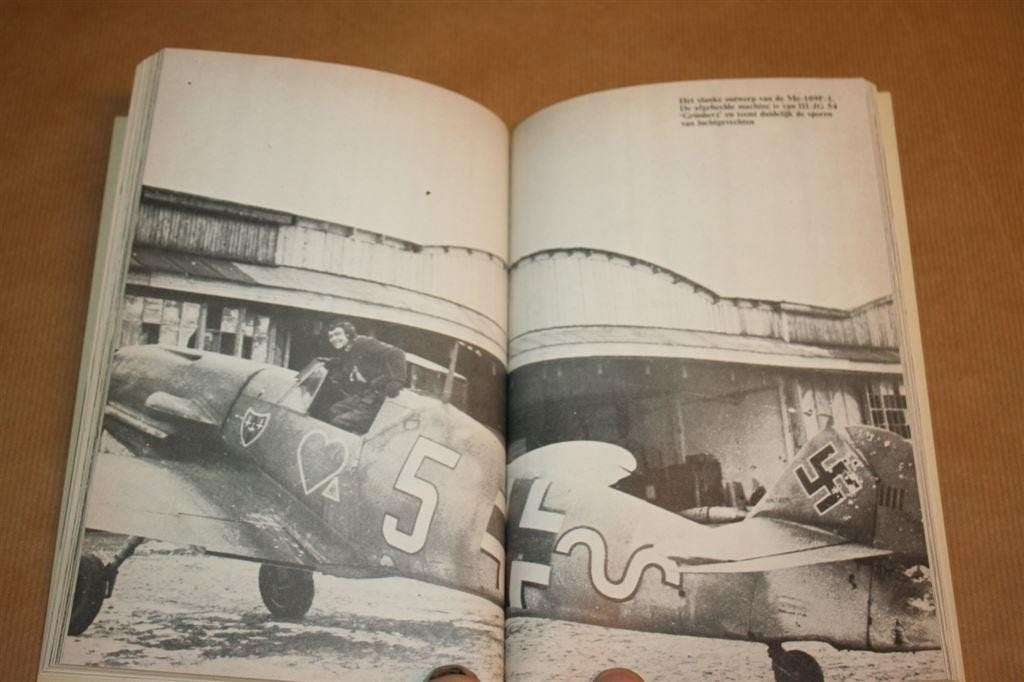 Messerschmitt 109 — Duitse Jachtvliegtuigen in de WOII, Boeken, Ophalen of Verzenden, Tweede Wereldoorlog, Gelezen, Overige onderwerpen