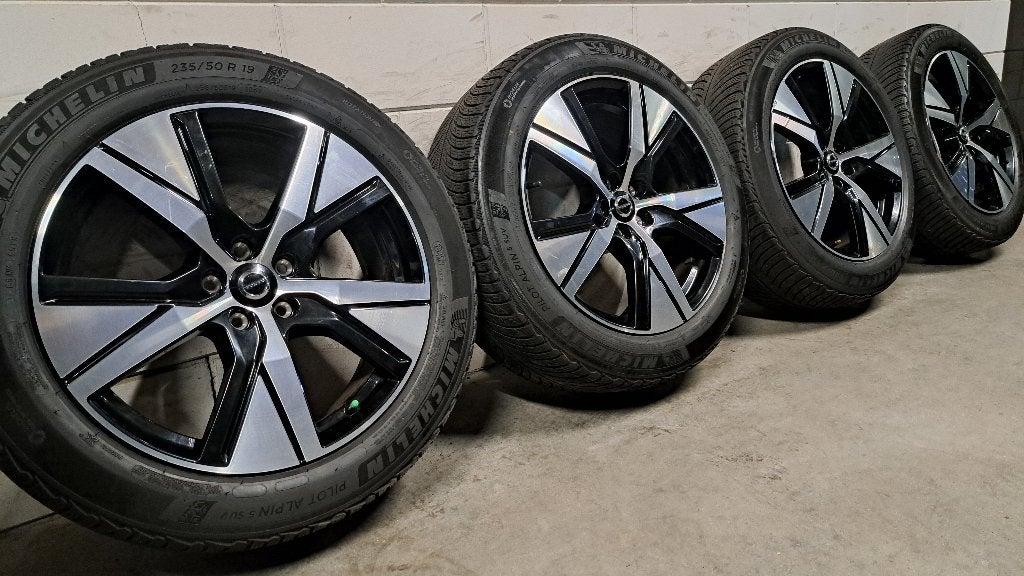 Bi-color velgen XC40 C40 EC40 XC60 Lynk & Co 01 235/50/19, Auto-onderdelen, 19 inch, Gebruikt, Banden en Velgen, 235 mm