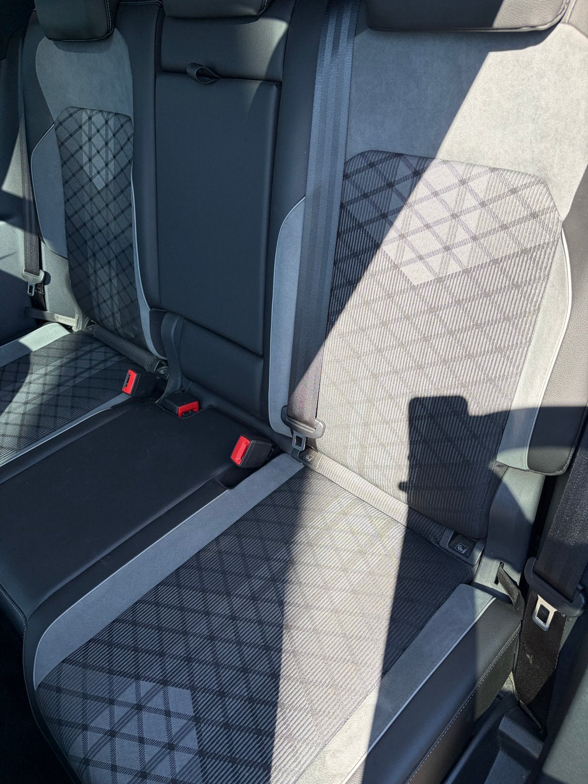 Volkswagen Tiguan 1.4 TSI Ehybrid 245pk DSG 2021 Zwart, Stof, 1800 kg, 4 cilinders, Zwart