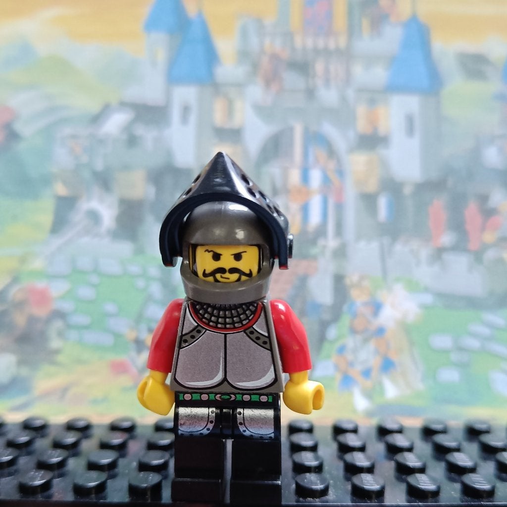 Lego Knights Kingdom I - Knight 1, Dark Gray Helmet, Black, Gebruikt, Lego, Ophalen of Verzenden, Minifiguur