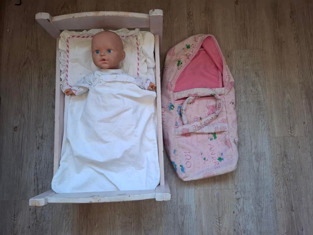 Gratis: pop en poppenbedje, Ophalen, Gebruikt, Babypop