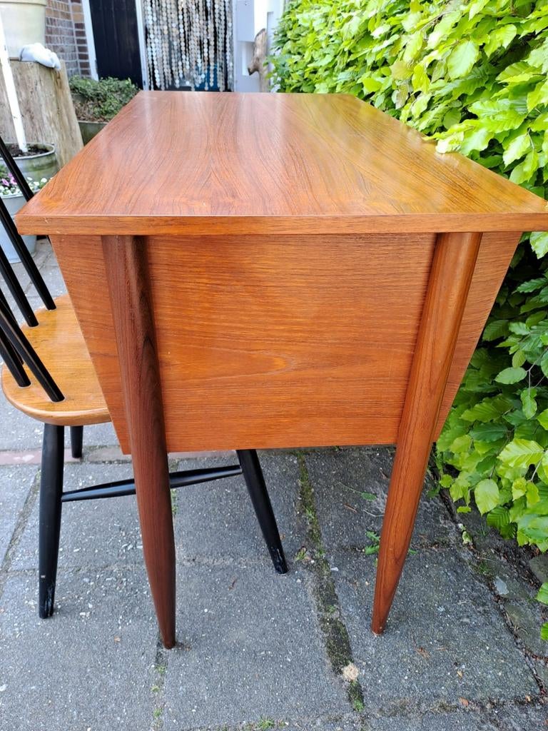 Vintage Teakhouten Bureau Jaren '60 - Deens Design Stijl, Huis en Inrichting, Bureaus, Ophalen, Gebruikt, Scandinavisch, Hout