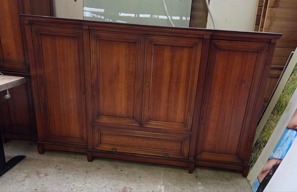 Te koop notenhouten tv kast., Ophalen