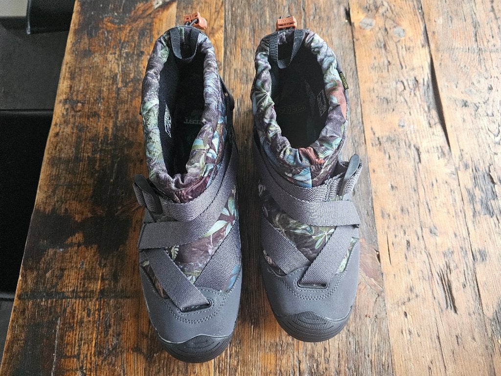 Keen slip inn schoenen, Nieuw, Ophalen of Verzenden, Sneakers of Gympen, Groen