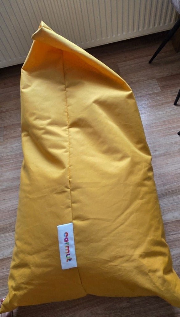 Te Koop Lounge zitzak merk Earmut, Ophalen, Zo goed als nieuw, Geel, Zitzak