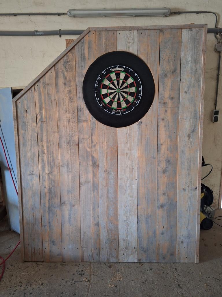 Dartwand, Ophalen, Zo goed als nieuw, Dartbord