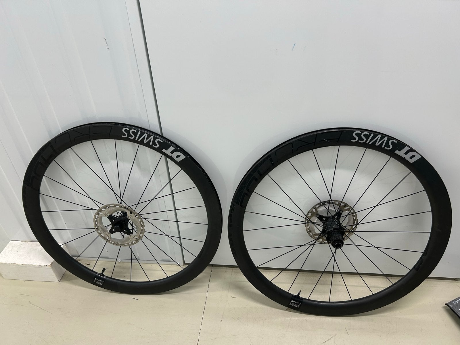 DT Swiss ERC 1400 SPLINE 47 Carbon Wielset (Disc Brake), Gebruikt, Racefiets, Carbon, Ophalen