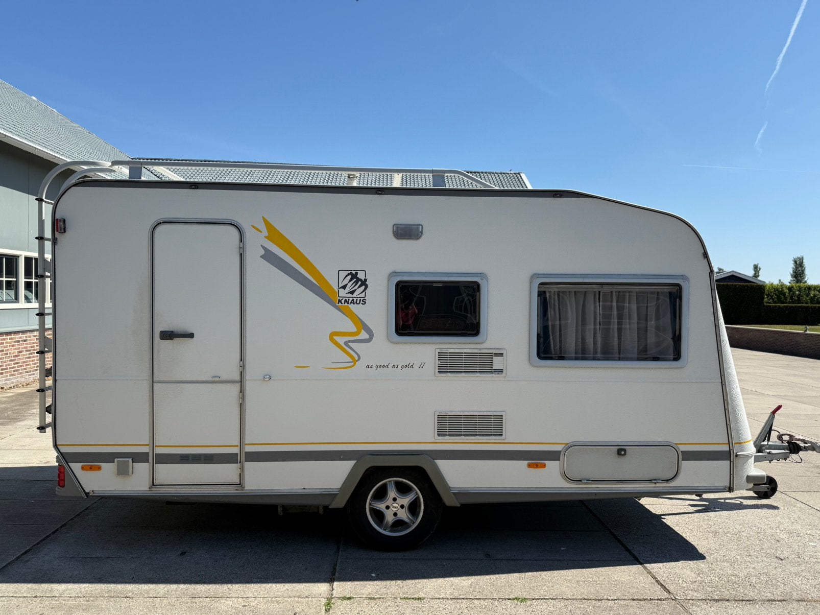 Te koop aangeboden! Knaus 8306 (as good as gold), Treinzit, Particulier, Kachel, 5 tot 6 meter