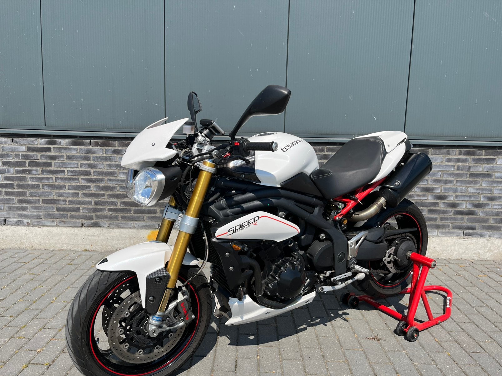 Triumph Speed Triple 1050 R, Particulier, Naked bike