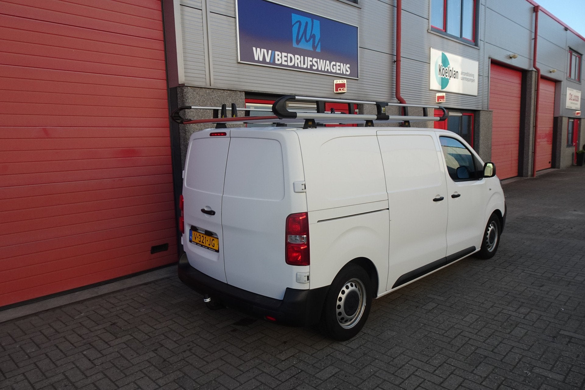 Peugeot Expert 226S 1.6 BlueHDI 95 Premium met imperiaal en, Voorwielaandrijving, Stof, Gebruikt, 4 cilinders